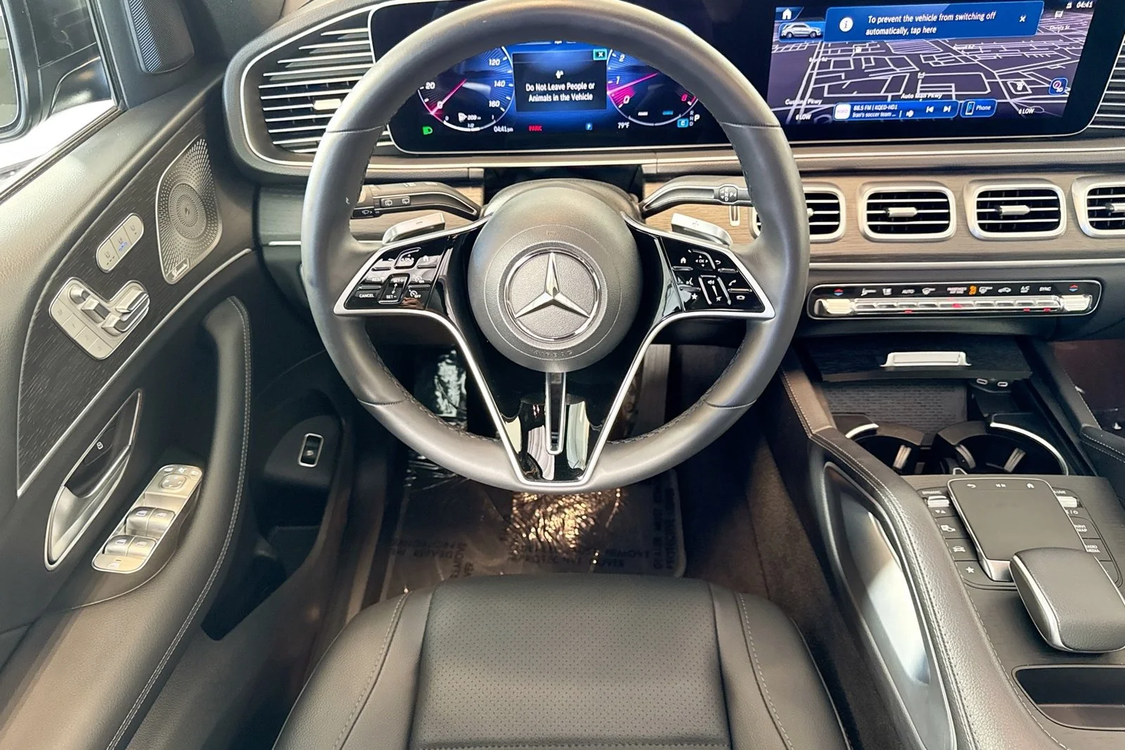 Used 2024 Obsidian Black Metallic Mercedes-Benz GLE 350 image 21