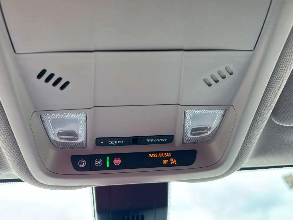 Used 2024 White GMC SLE image 38