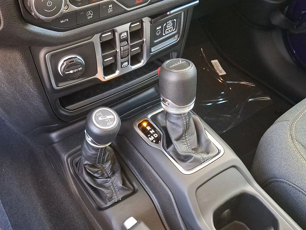 New 2026 Reign Exterior Paint Jeep Sport S image 9