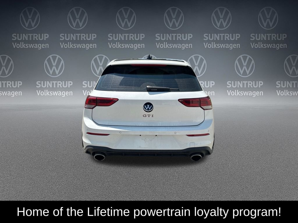 Used 2024 White Volkswagen SE image 4
