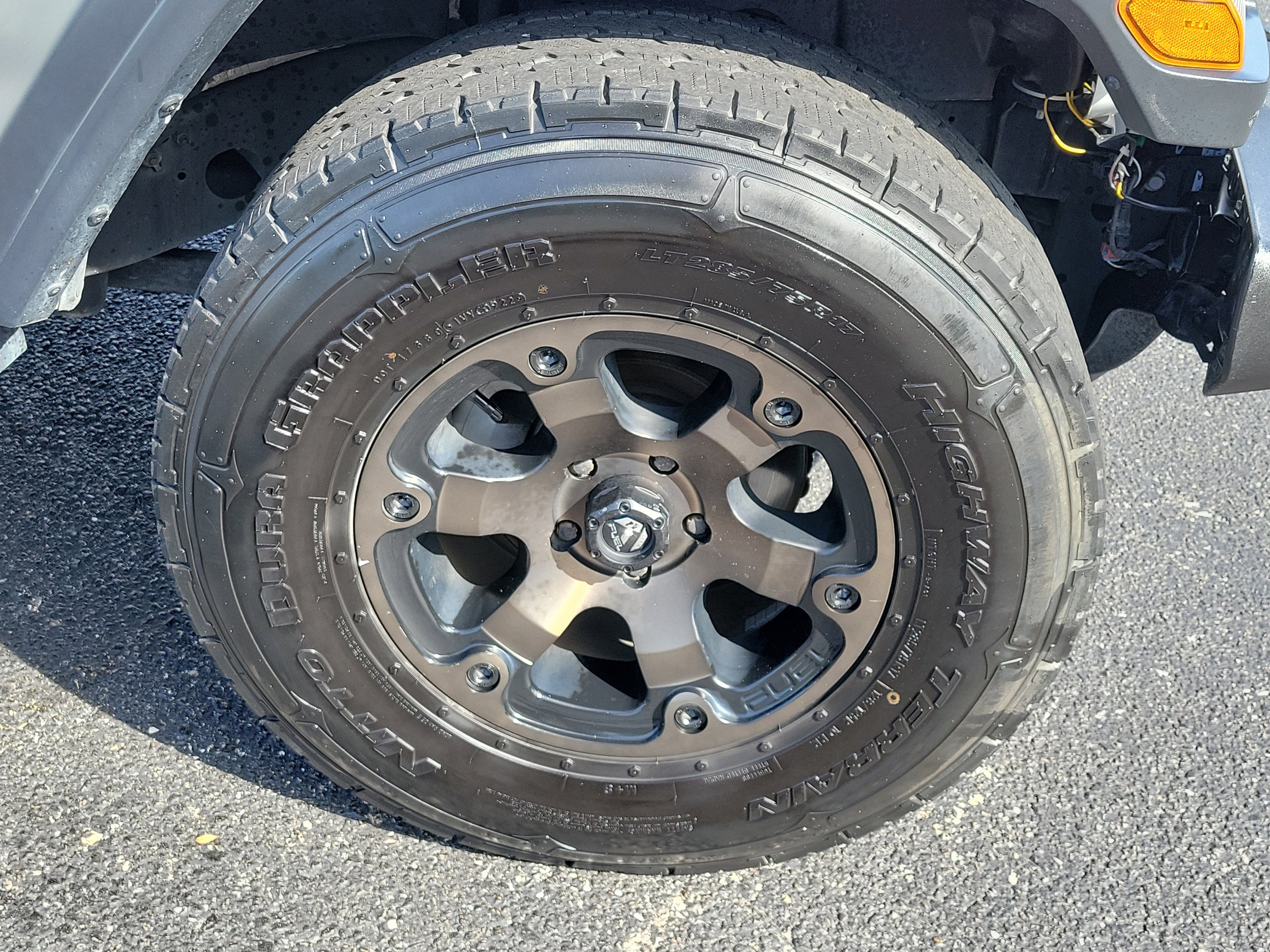 Used 2019 Bright White Clearcoat Jeep Unlimited Sport S image 7