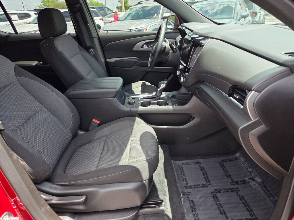2023 Chevrolet Traverse 1LT - Photo 16