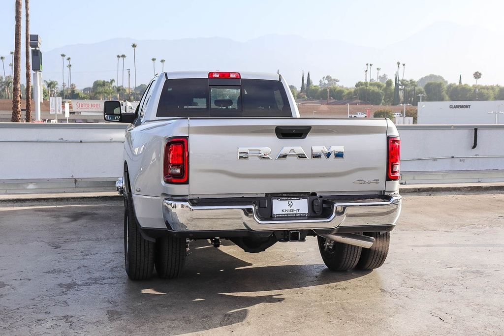 New 2026 Silver Ram Tradesman image 7