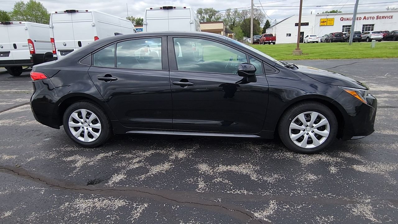 Used 2024 Midnight Black Metallic Toyota LE image 9