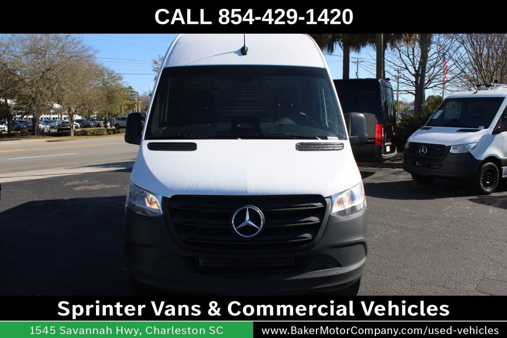 New 2026 Arctic+White Mercedes-Benz Cargo 170 WB image 53