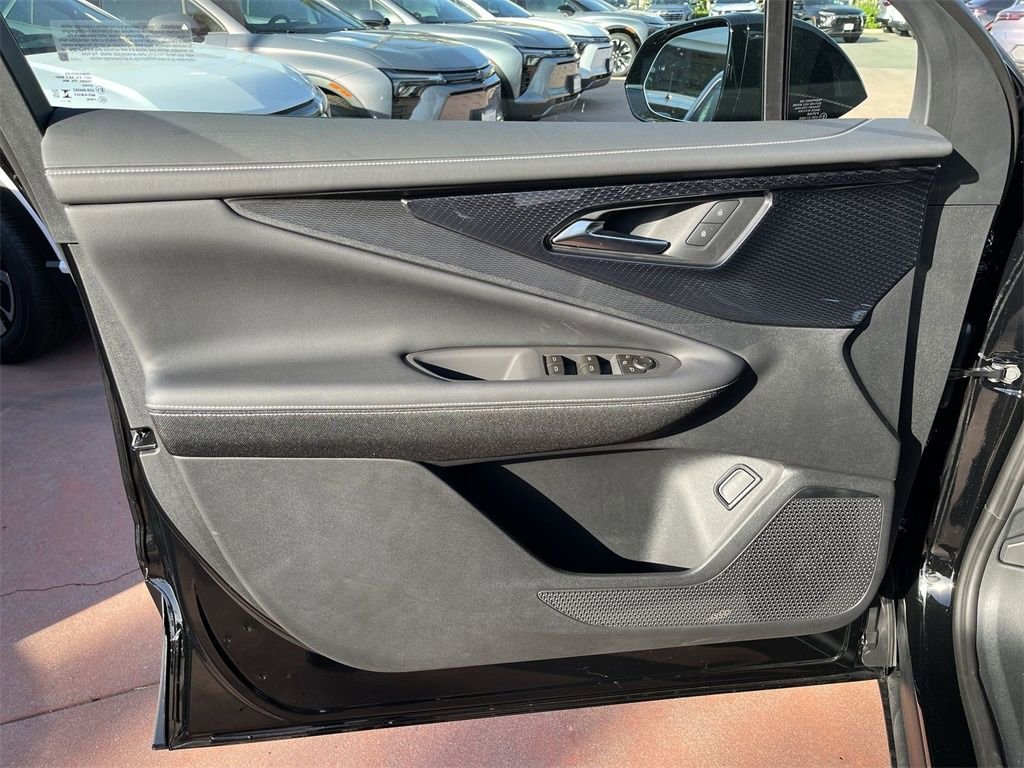 2026 Chevrolet Blazer EV LT - Photo 21