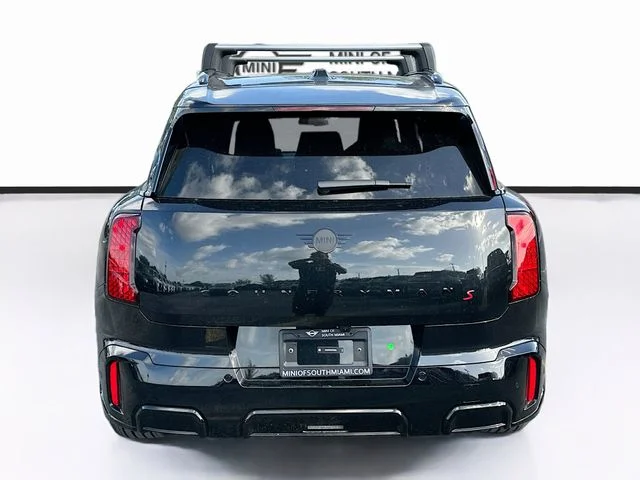 New 2026 Black MINI Iconic image 5