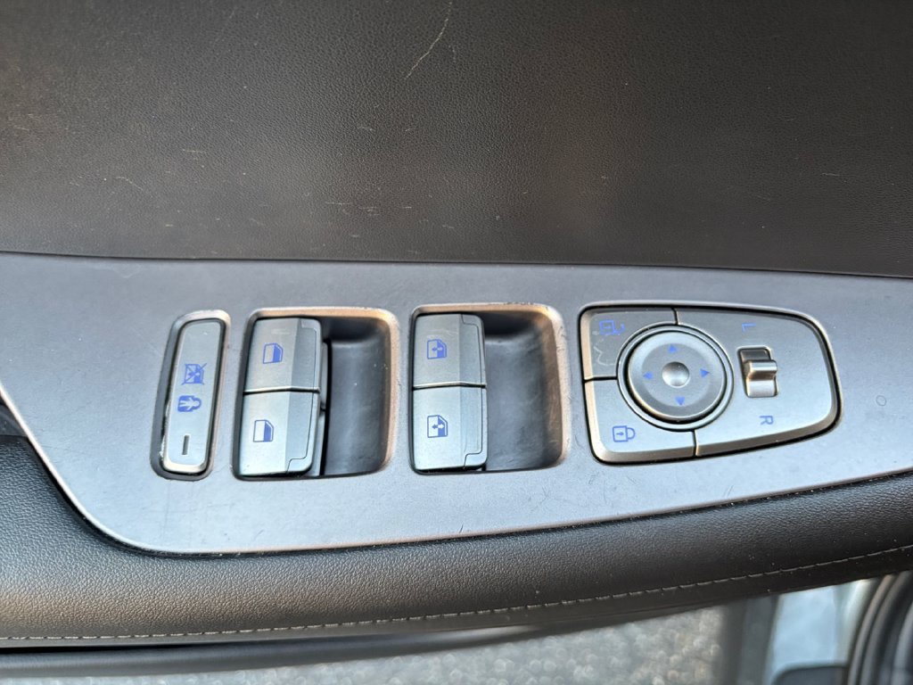 Used 2025 Gray Hyundai XRT image 31