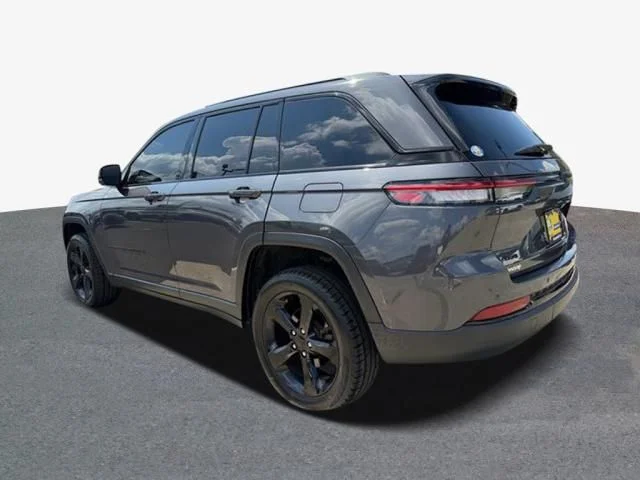Used 2024 Gray Jeep Limited image 2