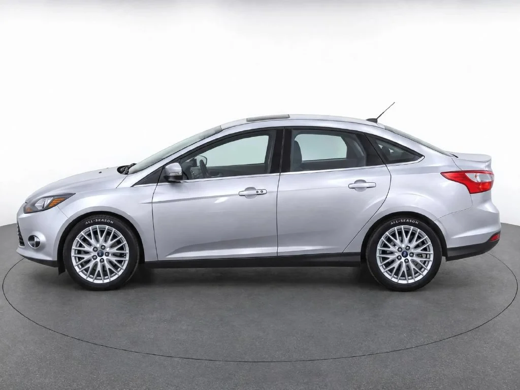 Used 2014 Silver Ford Titanium image 7