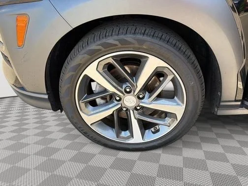 Used 2018 Black Hyundai Limited image 14