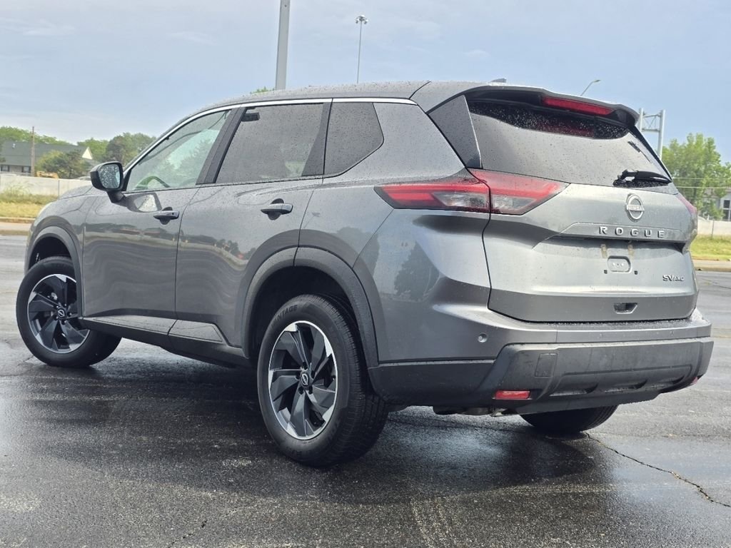 2024 Nissan Rogue SV - Photo 12
