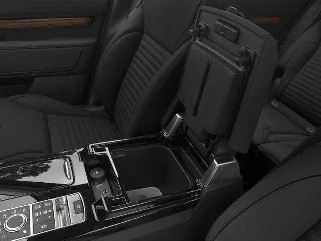 Used 2018  Land Rover HSE image 15