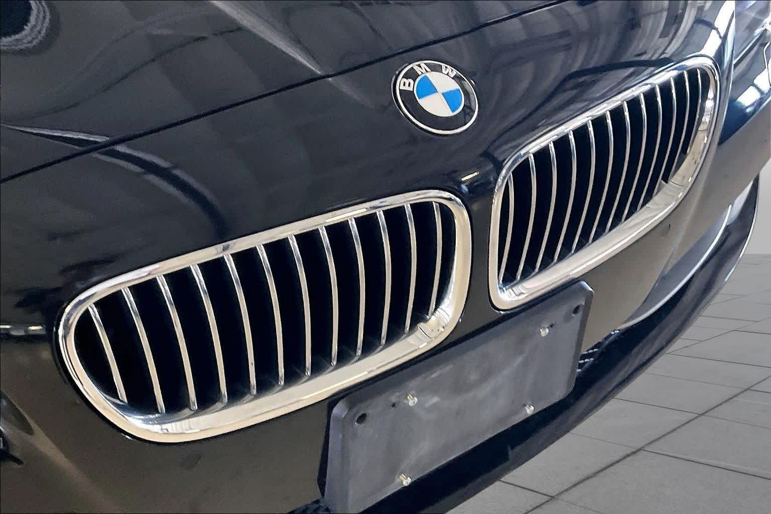 Used 2012 Black Sapphire Metallic BMW 535i xDrive image 29