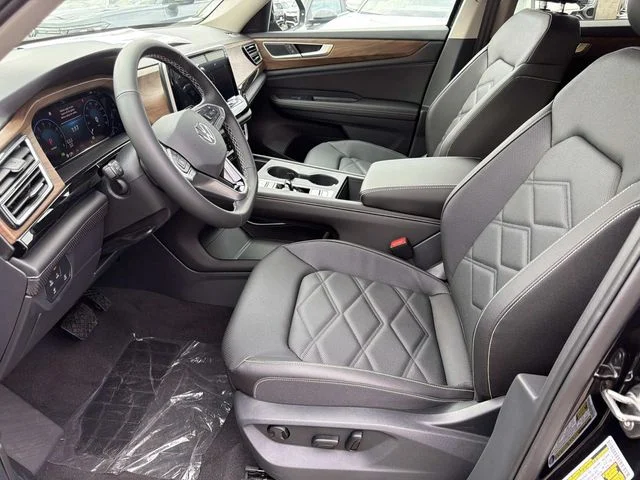 New 2026 Black Volkswagen 2.0T SE image 15