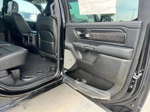 New 2027 Diamond Black Crystal Pearl-Coat Exterior Paint RAM Rebel image 18