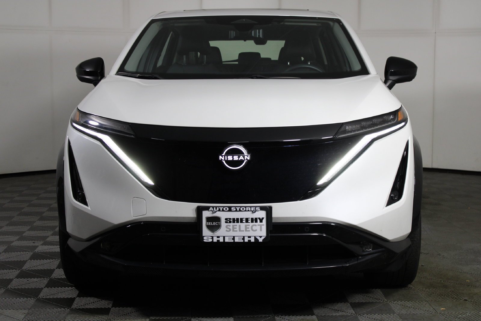 Used 2024 White Nissan EVOLVE+ e-4ORCE image 4