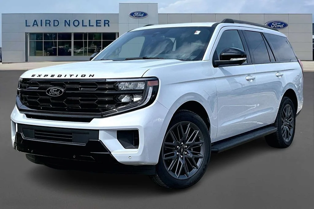 2026 Ford Expedition Platinum 4x4's photo