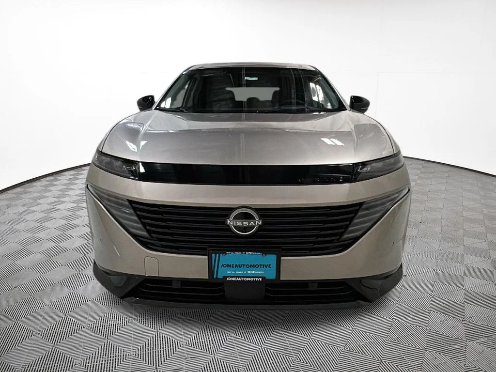 New 2026 Gold Nissan Platinum image 3