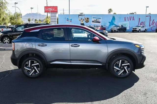 New 2026 Gun Metallic / Scarlet Ember Tintcoat Two-tone Nissan SV image 9