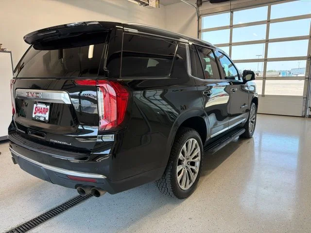 Used 2022 Black GMC Denali image 9