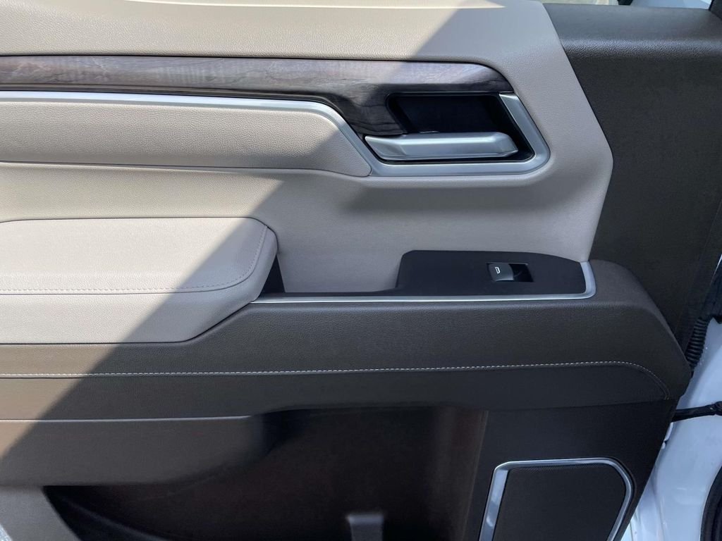 2026 Chevrolet Silverado 1500 LTZ - Photo 13