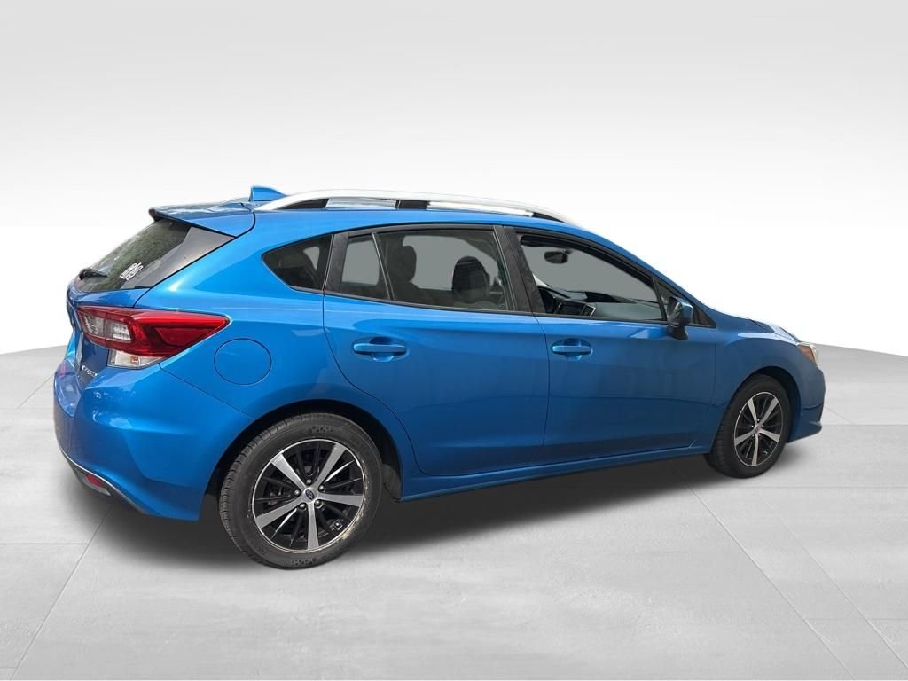 Used 2021 Blue Subaru Premium image 11