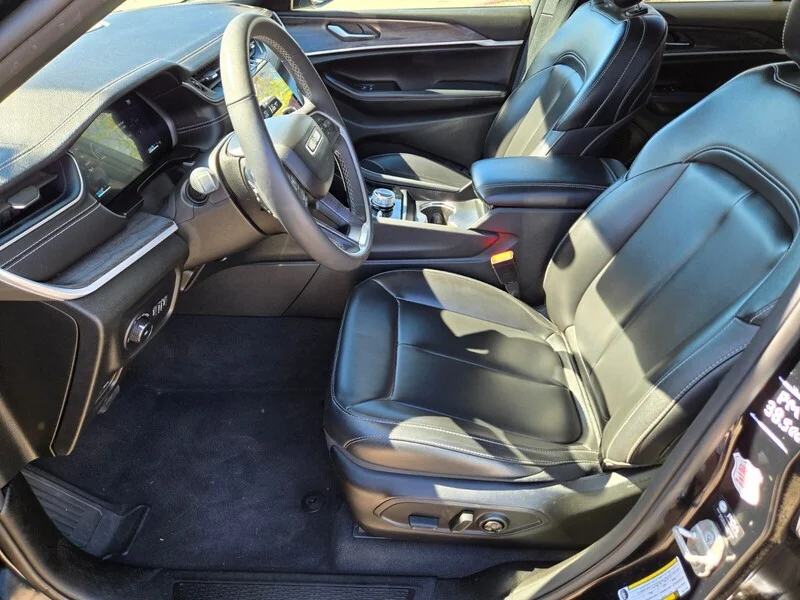 Used 2024 Black Jeep Limited image 8