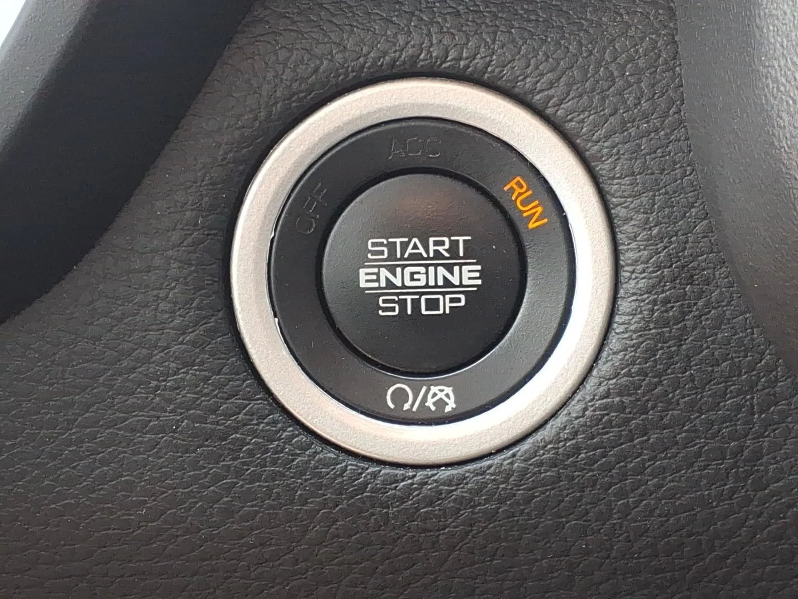 2024 Ram 1500 Laramie White at Robbins Nissan