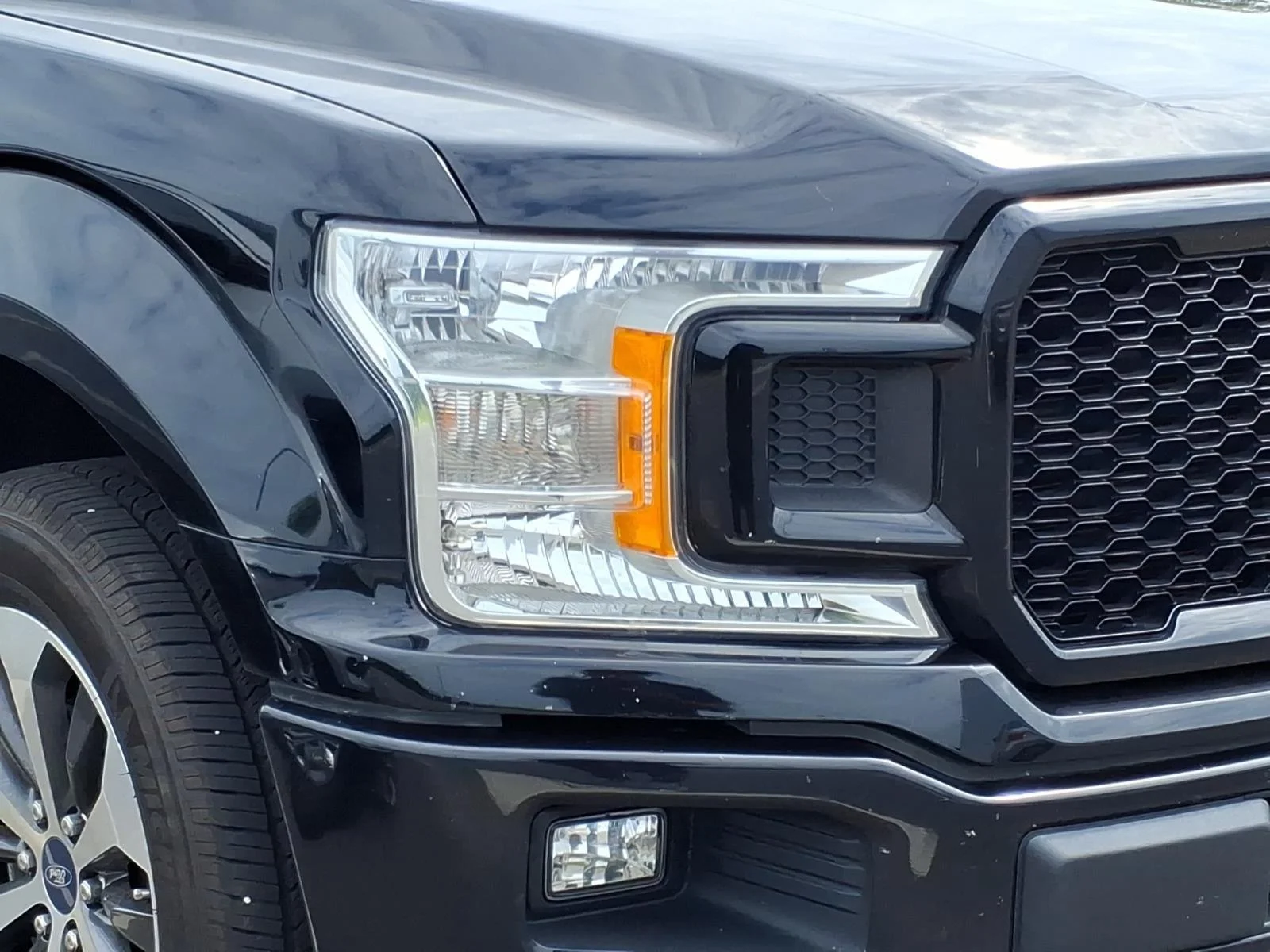 Used 2020 Agate Black Metallic Ford XL image 6