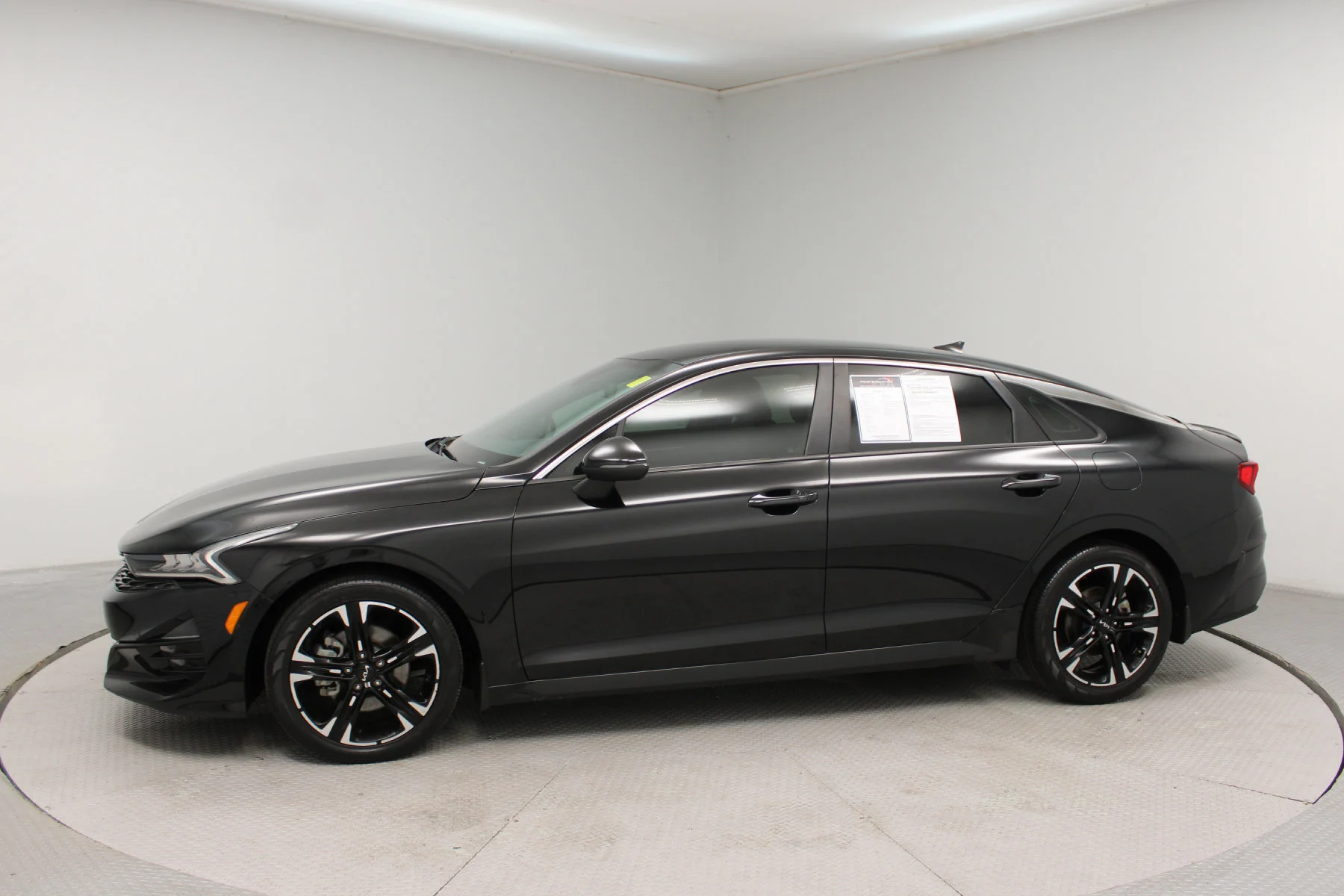 Used 2022 Ebony Black Kia GT-Line Auto FWD image 32