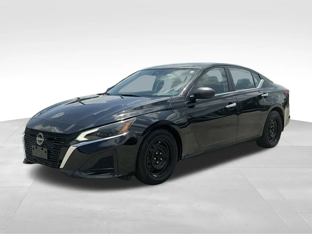 Used 2024 Black Nissan 2.5 S image 2