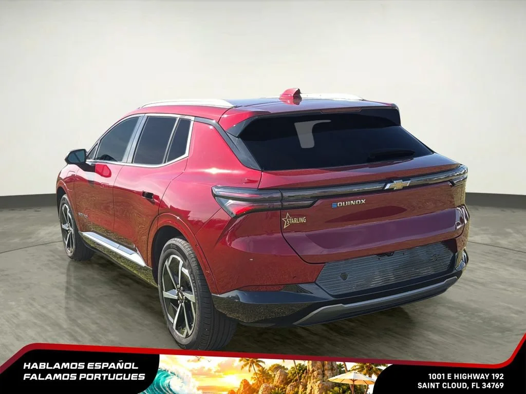 Used 2025 Radiant Red Tintcoat Chevrolet LT image 5