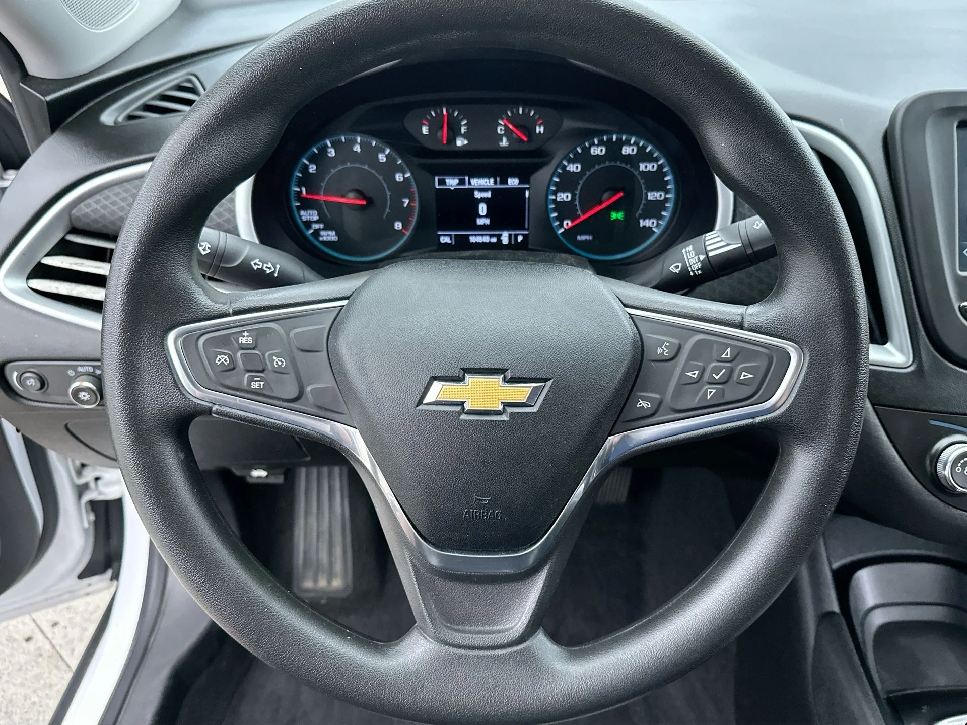 Used 2018 White Chevrolet LS image 28