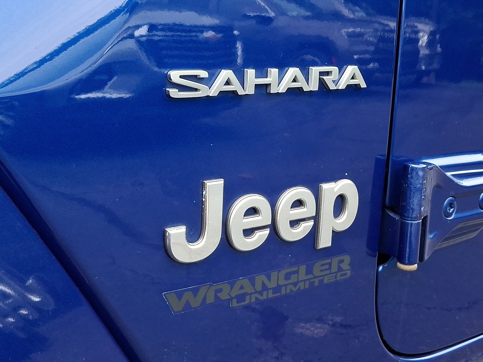 Certified Used 2019 Ocean Blue Metallic Clearcoat Jeep Sahara image 30