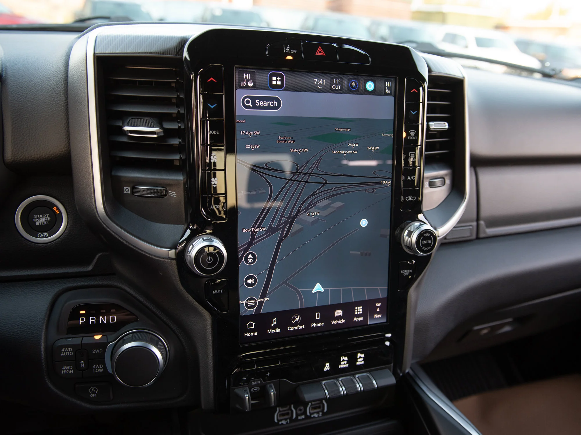 New 2026 Black RAM Big Horn Night* Crew Cab 4x4, Level 2 Equip Group, Heated Seats, Alpine Audio image 19