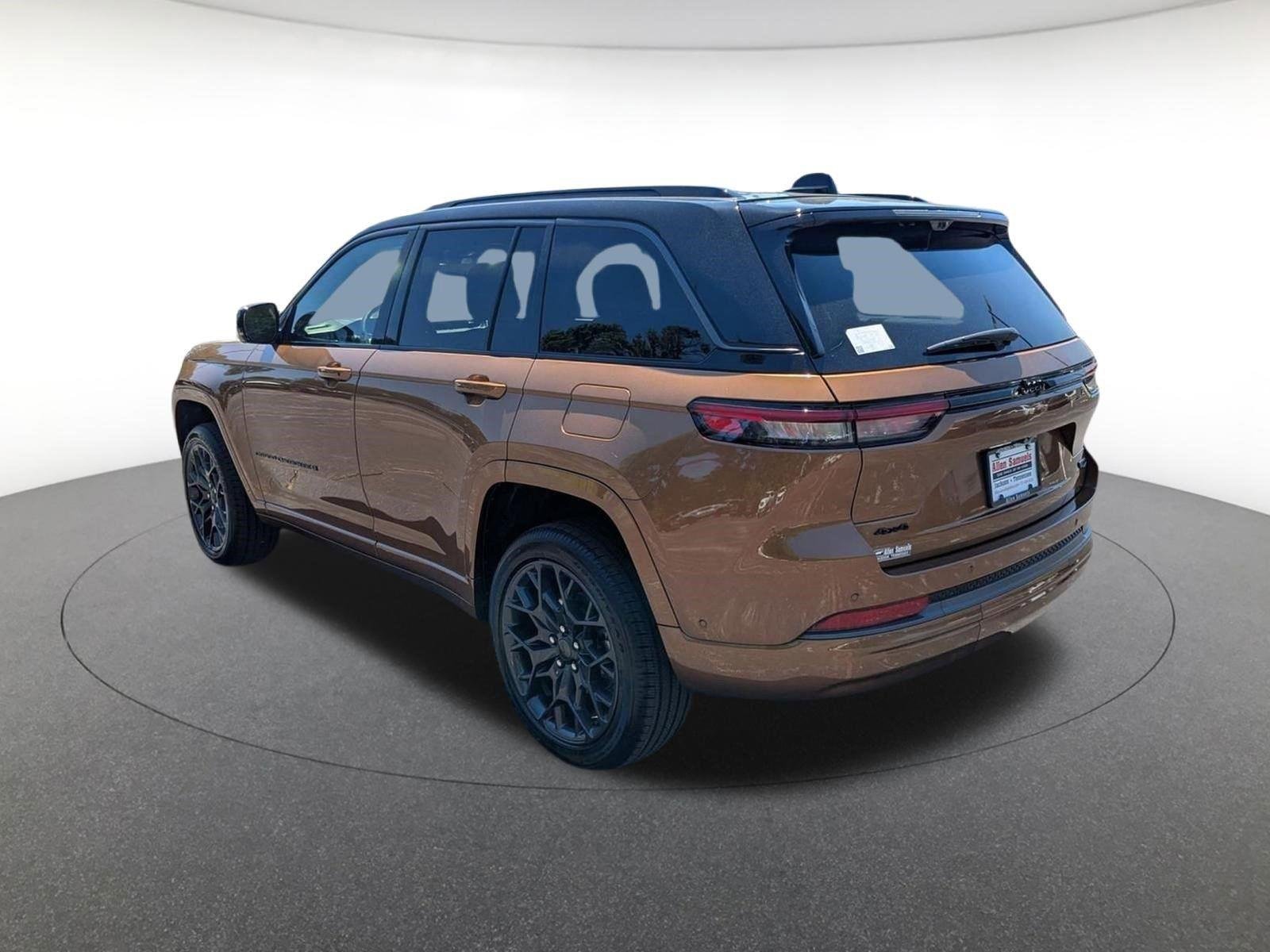 New 2026 Copper Shino Metallic Clear-Coat Exterior Paint Jeep Summit image 6
