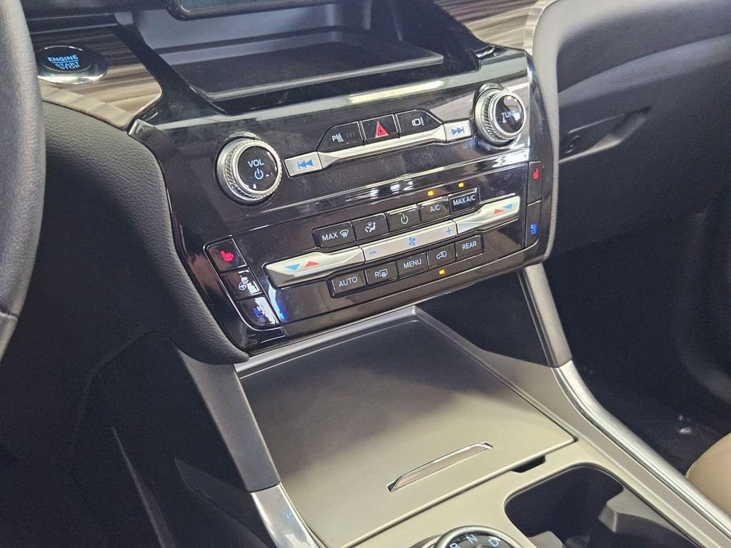 2022 Ford Explorer Limited - Photo 21