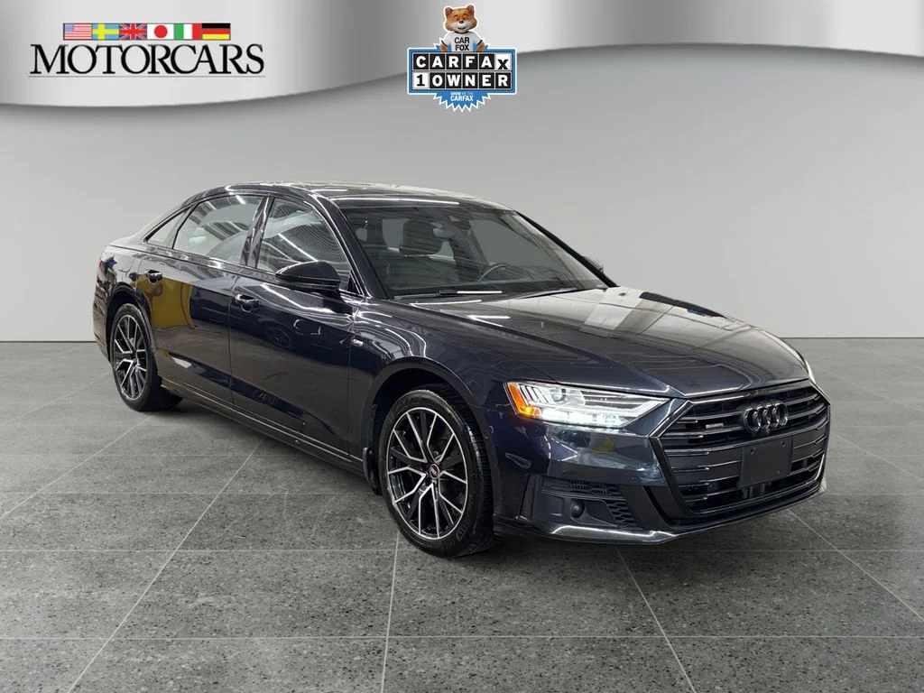 2021 Audi A8 60 TFSI L quattro Tiptronic's photo
