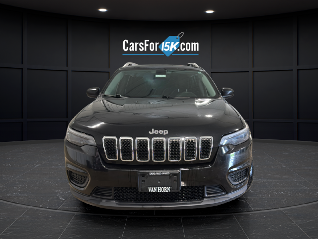 Used 2020 Diamond Black Crystal Pearlcoat Jeep Latitude image 2