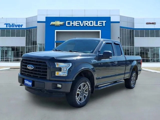 Used 2016 Gray Ford XLT image 2