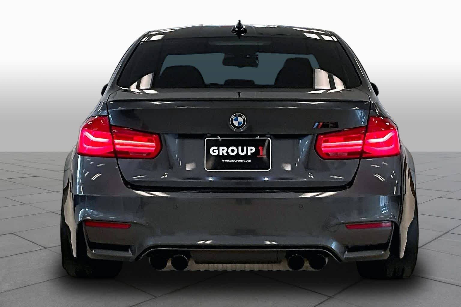 Used 2017 Mineral Gray Metallic BMW  image 4