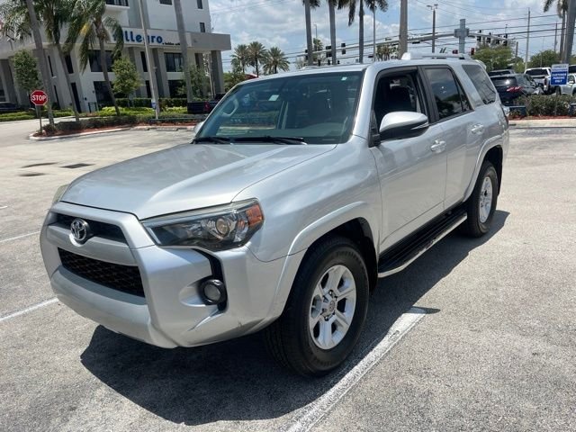 Used 2017 Silver Toyota  image 3