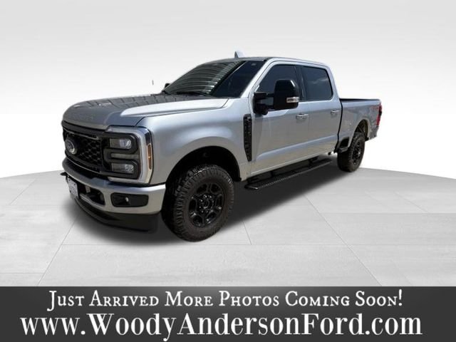 Used 2024 Iconic Silver Metallic Ford XLT image 1