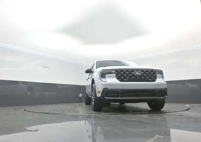 New 2026 Space White Metallic Ford XLT image 24