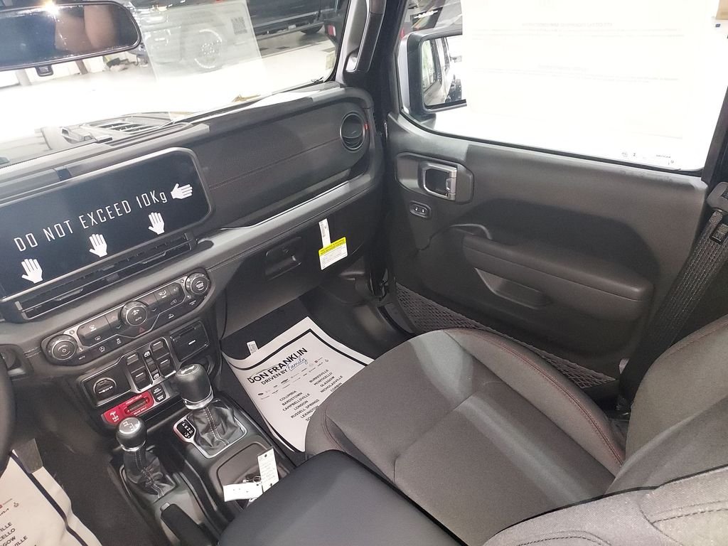 2026 Jeep Wrangler 4-Door Rubicon - Photo 11