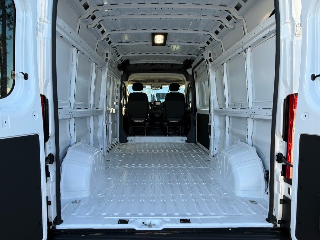 New 2026 Bright White Clear-Coat Exterior Paint RAM Cargo Van Tradesman High Roof 159" WB w/Pass Seat image 5