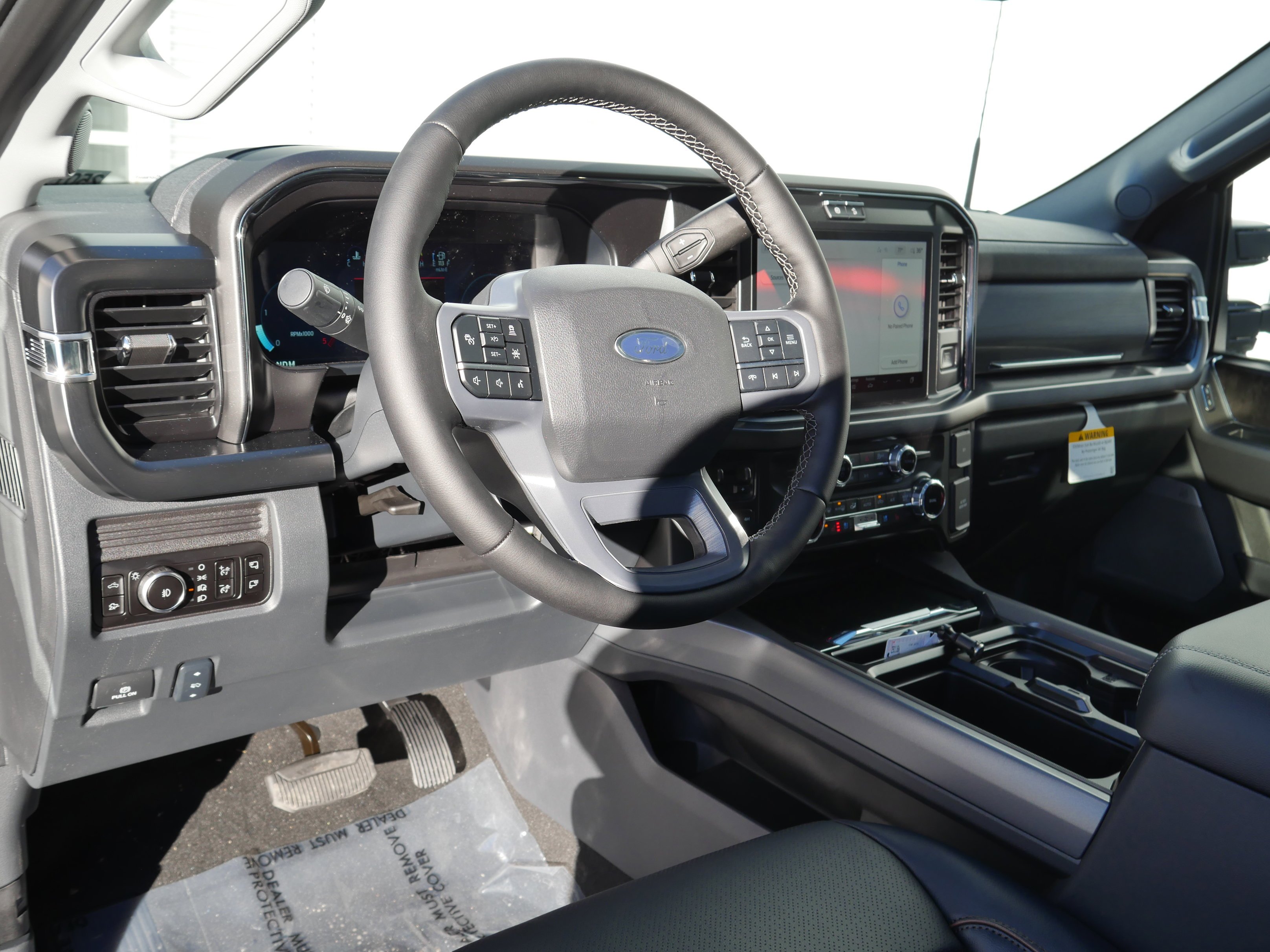 New 2026 Star White Metallic Tri-Coat Ford F-350® Lariat® image 4