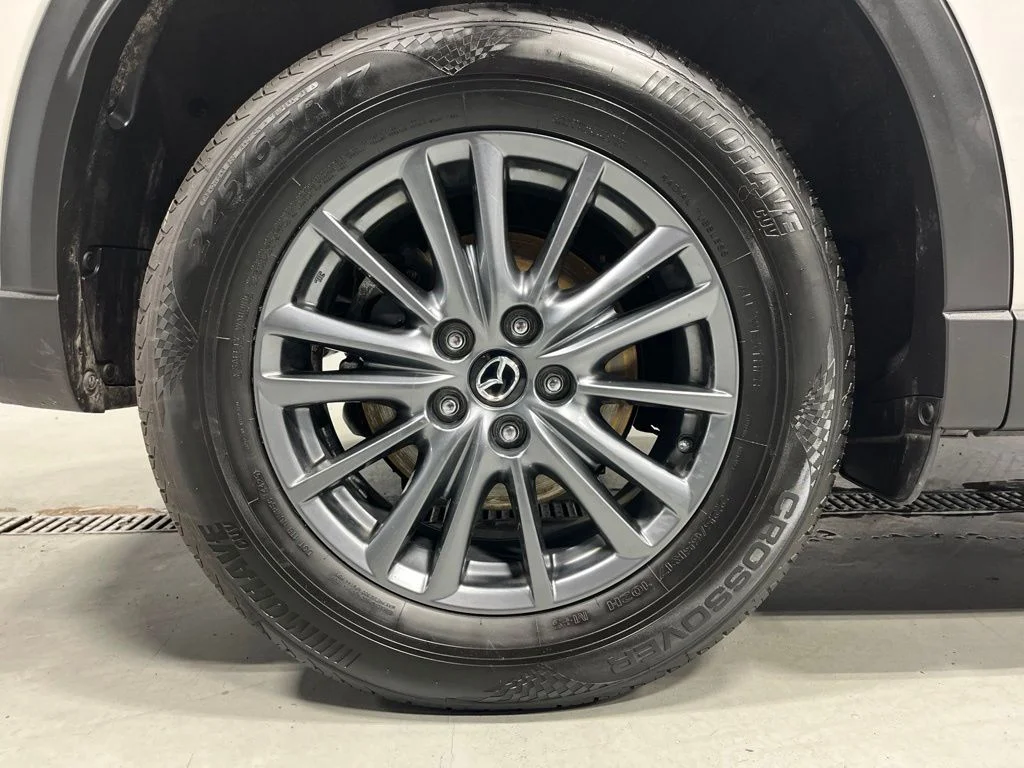 Used 2021 Snowflake White Pearl Mazda Touring image 37