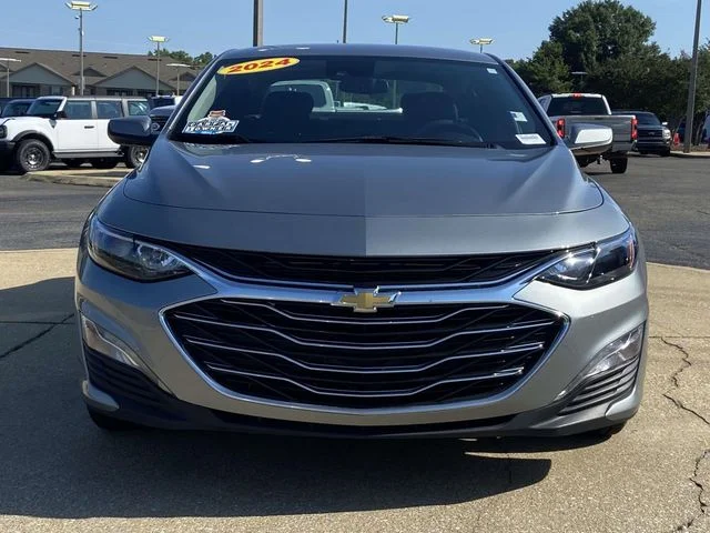 Used 2024 Gray Chevrolet LT image 6